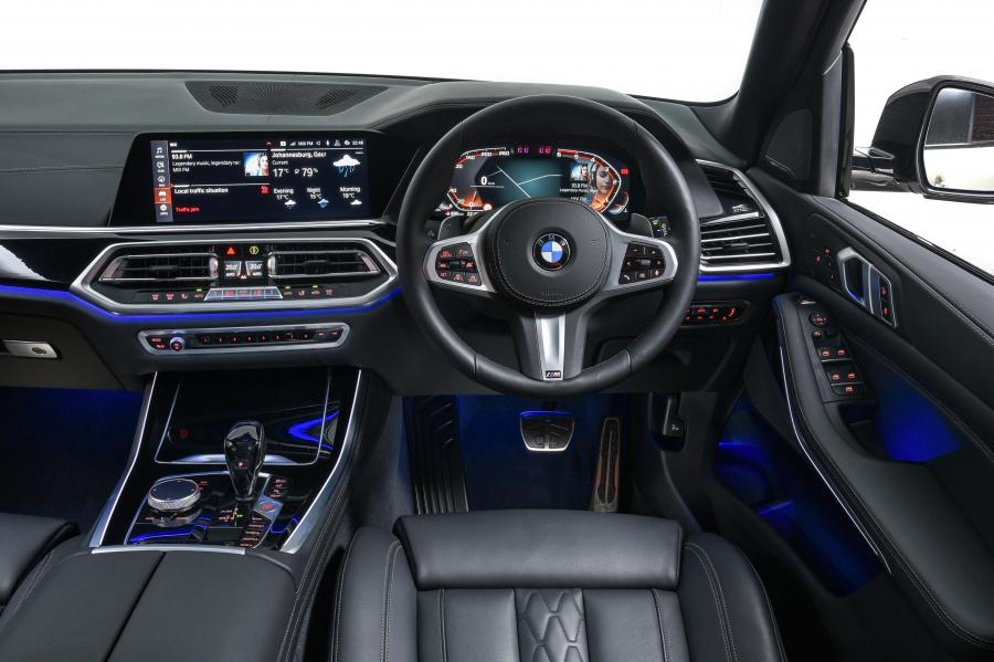Торпедо BMW X5 M50d (G05) 2018 года  (ZA) (фото 40 из 40)